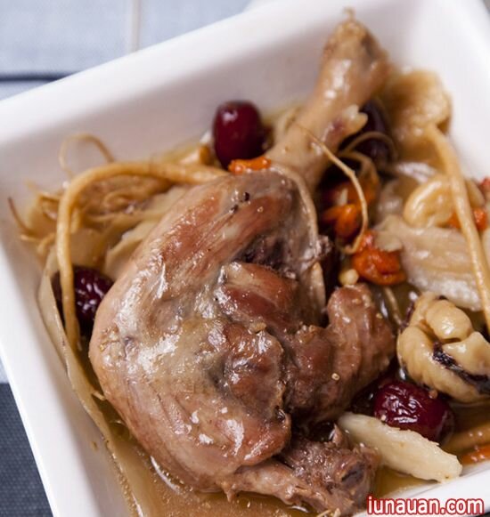 Ảnh minh họa 4 - Hướng dẫn cách làm vịt om thuốc bắc vừa ngon vừa bổ!